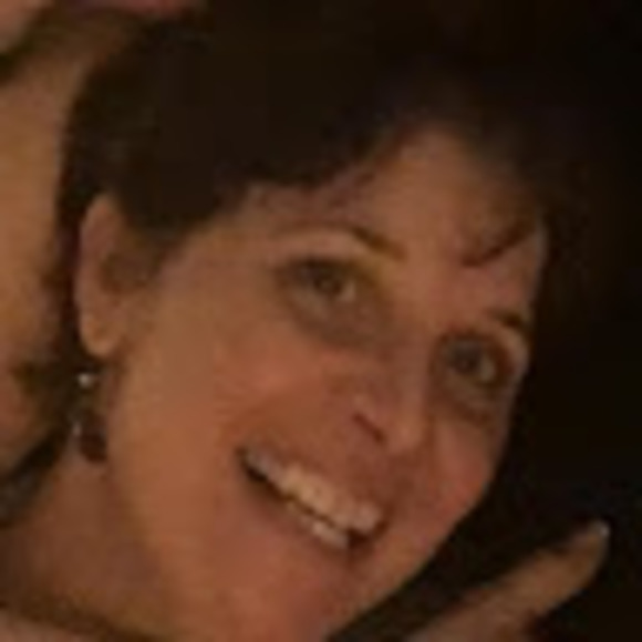 Meet your Posher, Catina - Picture 1 of 1